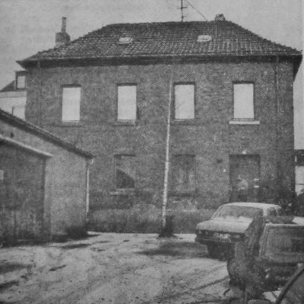 „Heimatmuseum Lengsdorf öffnet im Sommer erstmals seine Türen" — Zeitungsartikel der Bonner Rundschau vom 7. April 1988 zur geplanten Eröffnung des Museums in der renovierten Alten Schule an der Lengsdorfer Hauptstraße.