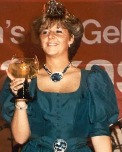 1976-Beate I. Linden- Lengsdorf Weinköniginnen