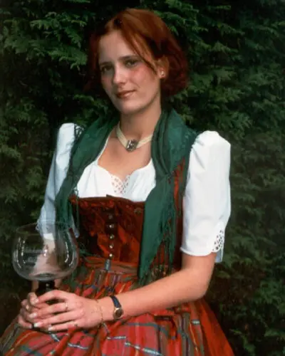 1976-Beate I. Linden- Lengsdorf Weinköniginnen