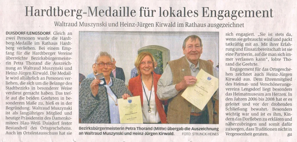 Zeitungsausschnitt „Hardtberg-Medaille für lokales Engagement“ über die Auszeichnung von Waltraud Muszynski und Heinz-Jürgen Kirwald im Rathaus Hardtberg